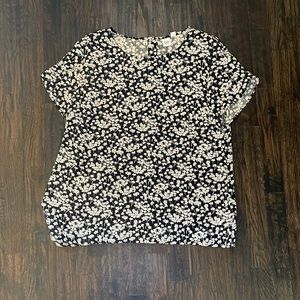Gap short sleeve blouse Large